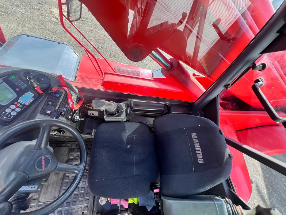 Incarcator frontal telescopic rotativ Manitou MRT1640 cu atasamente