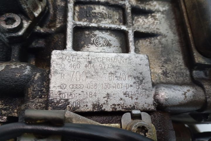 Pompa injectie 038130107D Volkswagen VW Bora prima generatie seria