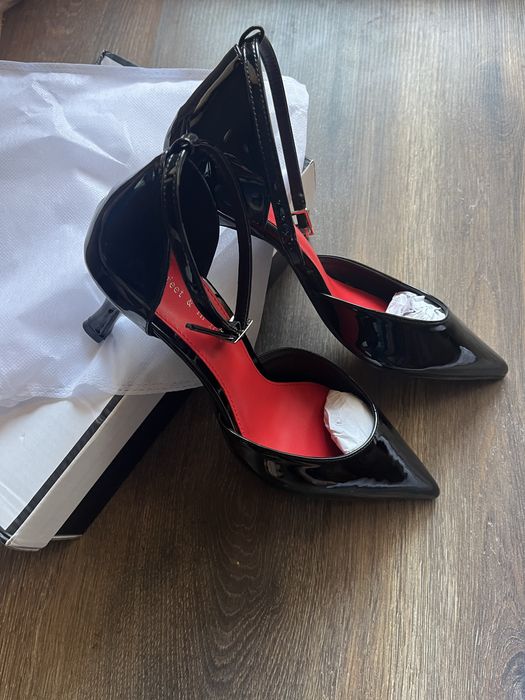 Нови удобни обувки