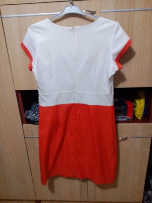 Rochie saten marimea 46