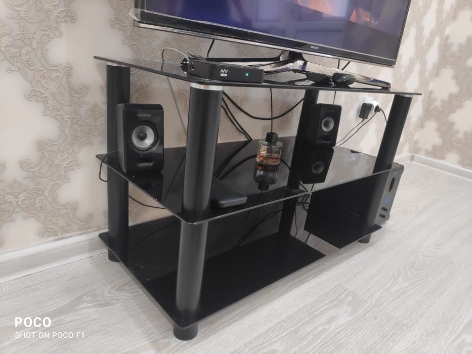 Подставка под телевизор