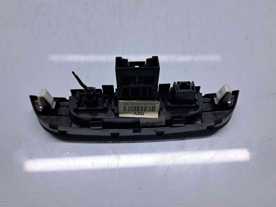 Buton avarii Hyundai ix35 (LM) [Fabr 2010-2017] 84740-2S350TAN