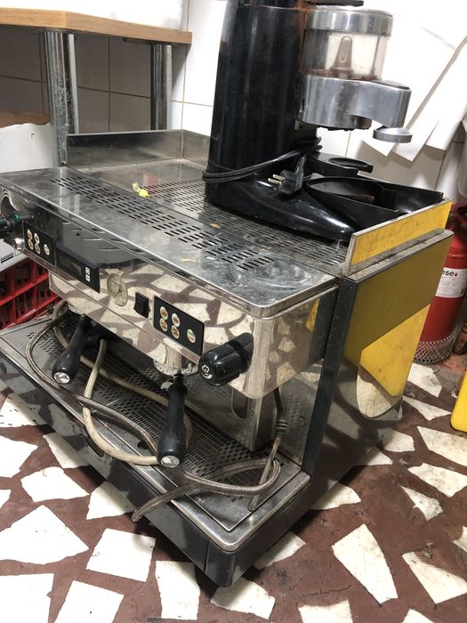 Aparat espreso cafea dublu FOLOSIT