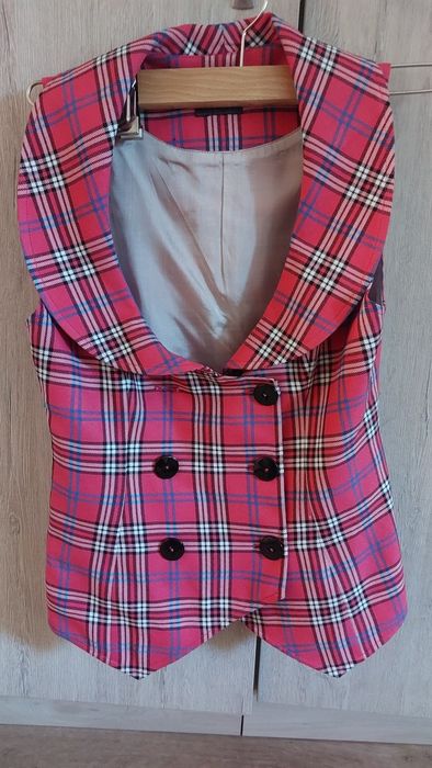 Продавам елече запазено