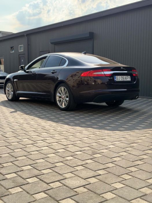 Jaguar XF 2.2 Luxury