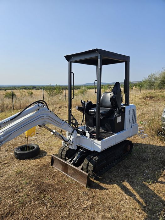 Бобкат 220 мини багер