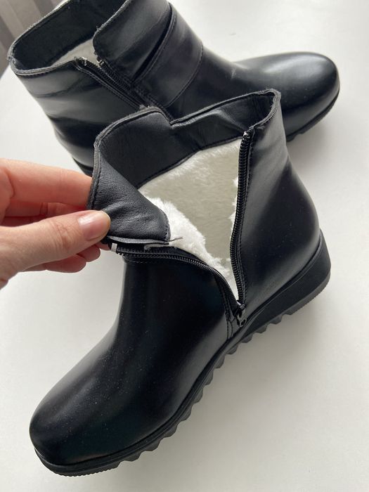 Продам женские сапожожки