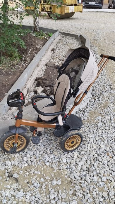 Продам велосипед коляска для детей