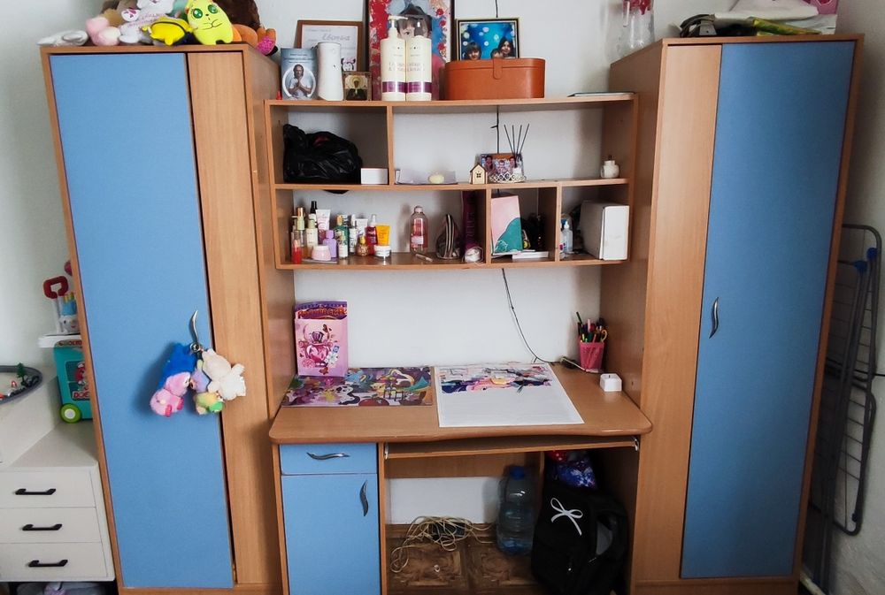 Продам стенку в хорошем состоянии