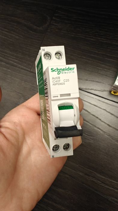 Sigurante electrice Schneider 25A