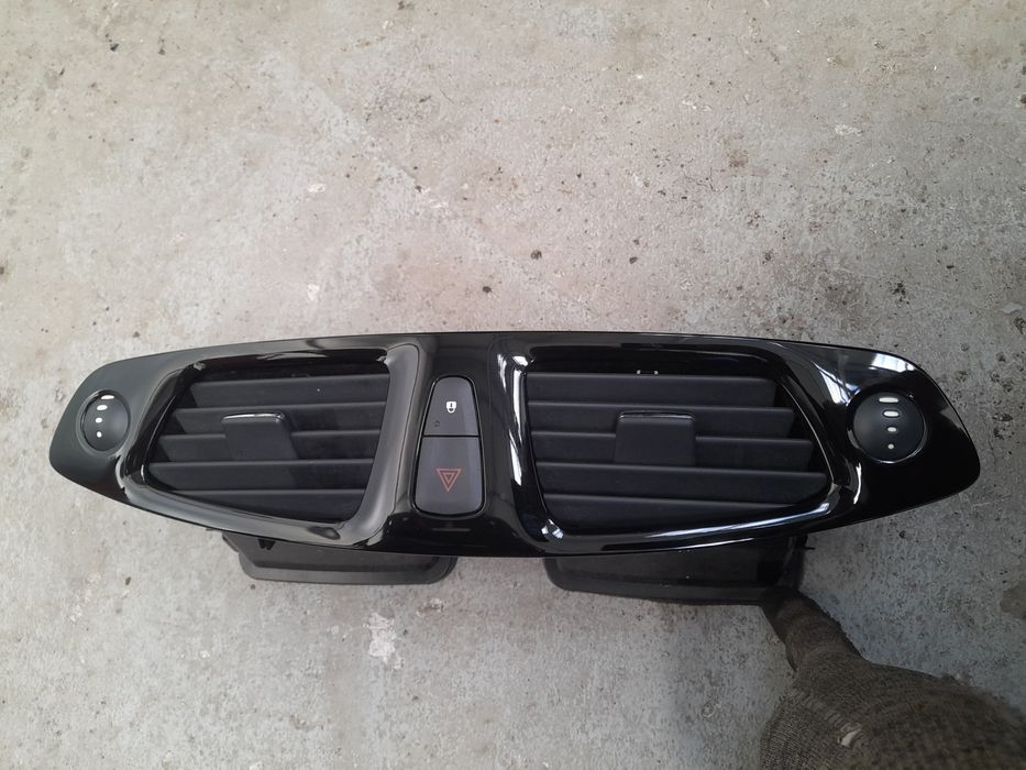 Grilă Centrală Grile Ventilație Dirijare Aer Bord Renault Scenic 3