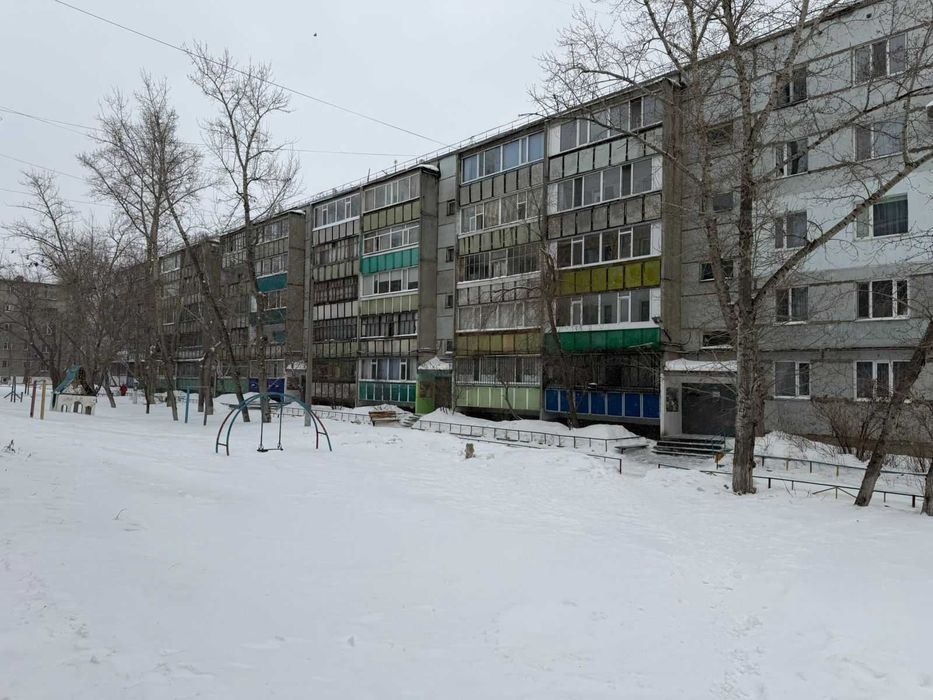 Продам трехкомнатную  на Кск