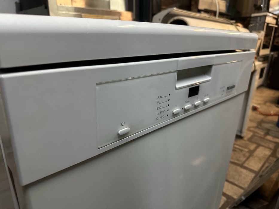 Съдомиялна машина Миеле/Miele
