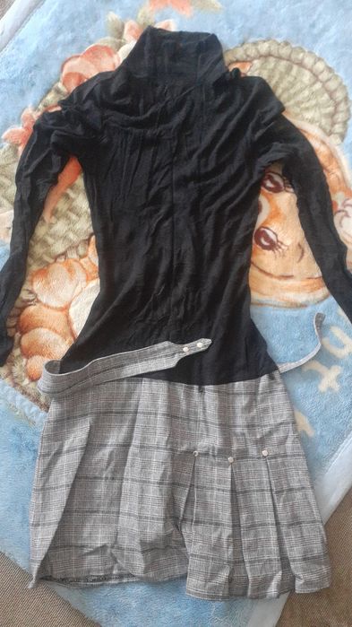 Отдам даром вещи женские