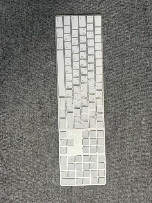 Apple Magic Keyboard с цифров блок – оригинална