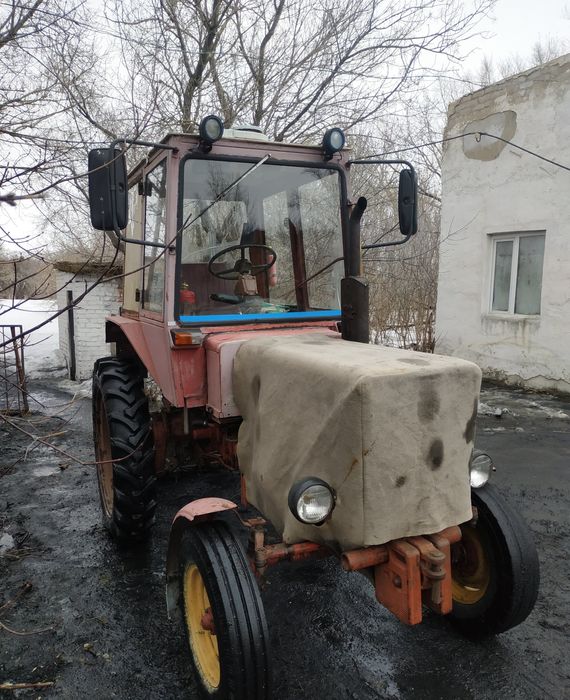 Продам Трактор .