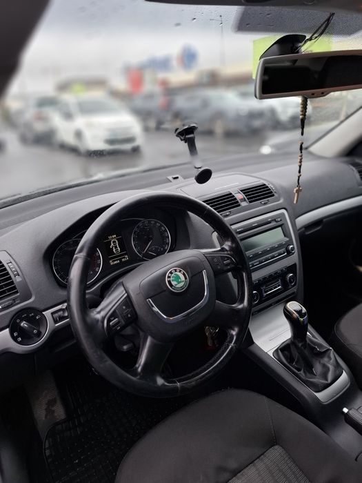 Vând skoda octavia