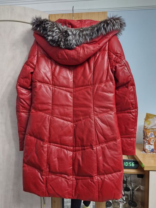 Пуховик женский теплый