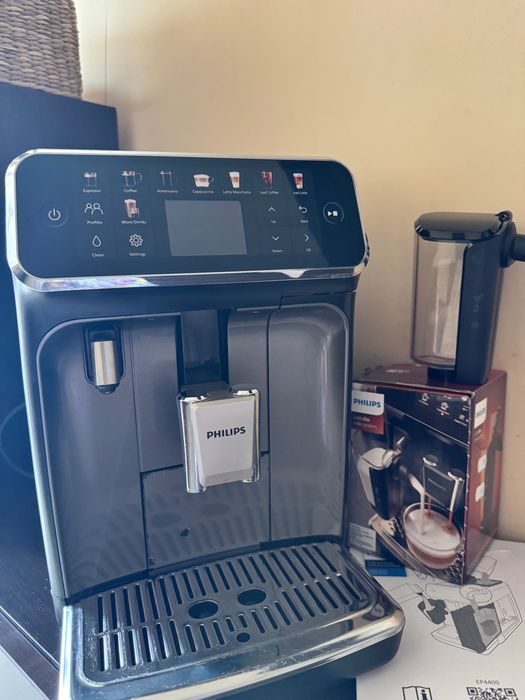 Кафе автомат  Philips Series 5500,