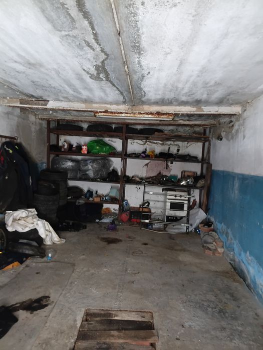 Продам гараж общество 11