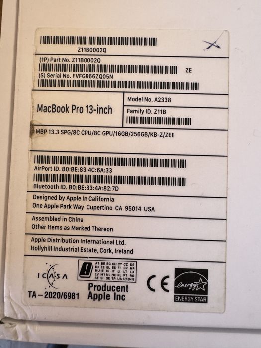 MacBook Pro 2020 13inch M1 16gb Ram 256gb nvme