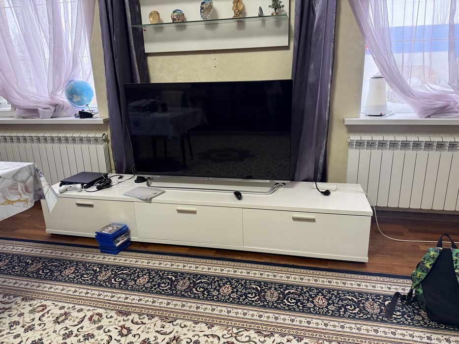 Продаи стол со стульями