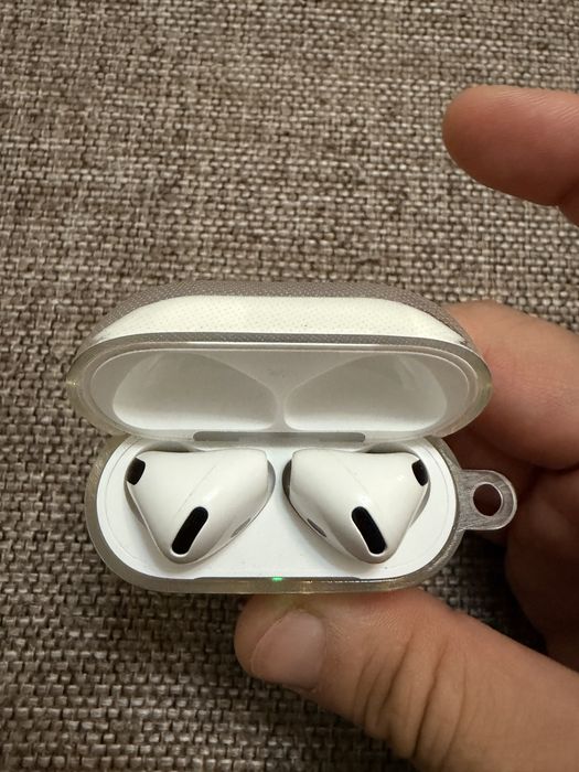 Apple Air pods 4