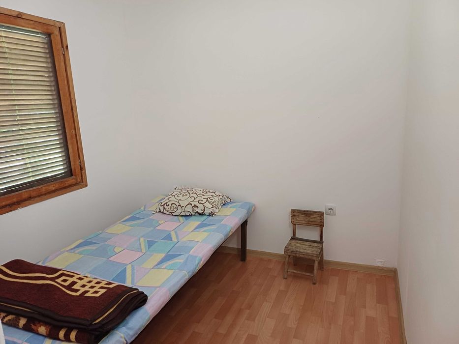 Продавам Вила на 2 етажа в село Малево до Хвойна