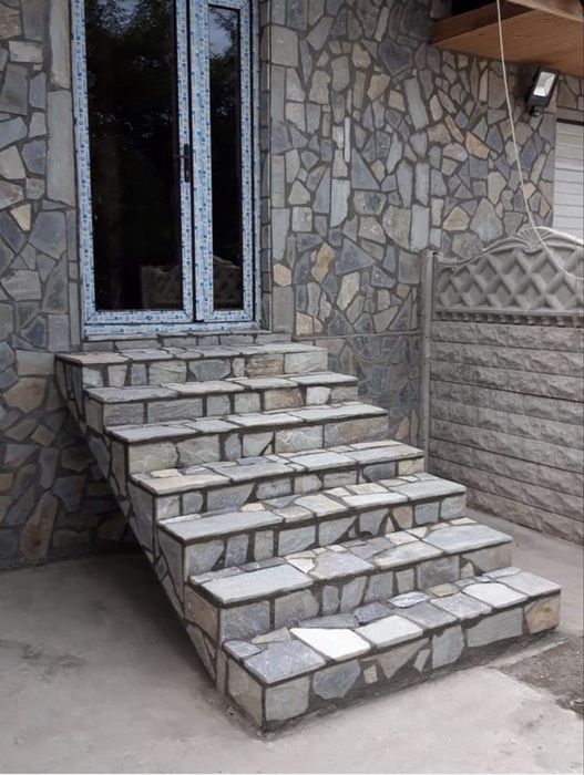 Vand si montez piatră naturală oriunde în țară