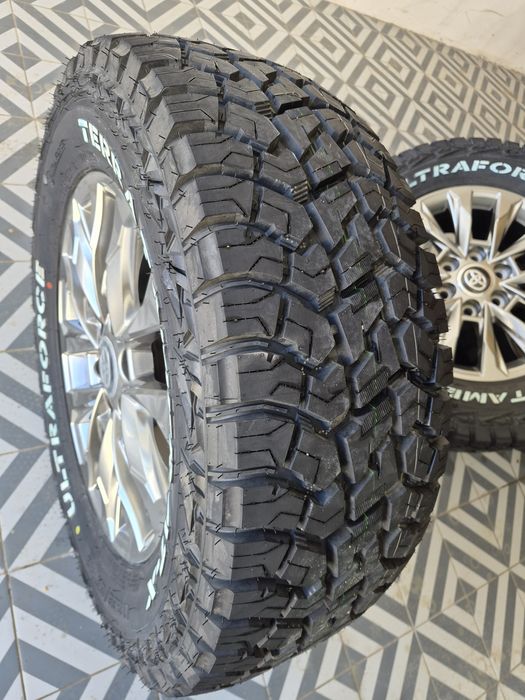 Комлект А/Т шин 265/65.R18