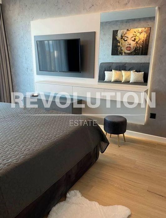 Дава се под наем Двустаен апартамент в к.к. Св.Св. Константин и Елена - 65 кв.м за 1146.99 € - Снимка #3