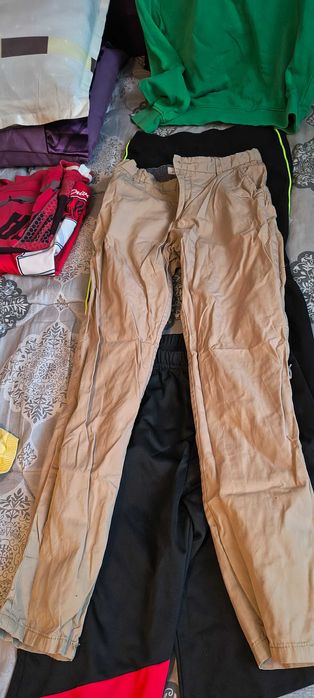 Подарявам дрехи за момиче, момче