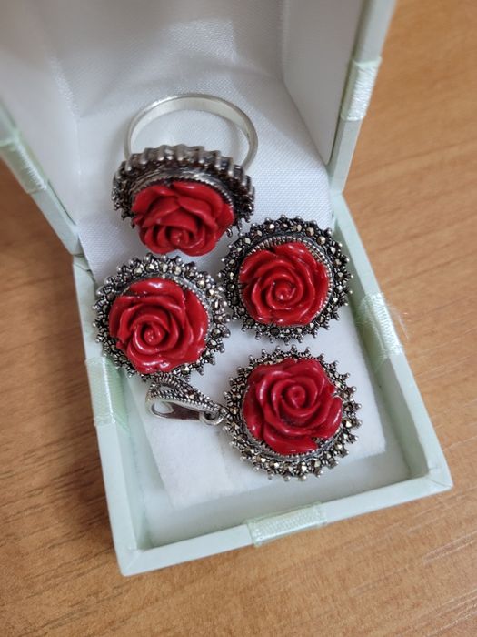 Серебряный набор