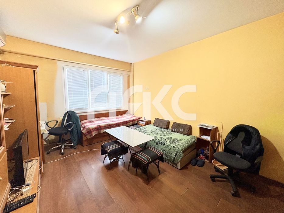 Продава се Едностаен апартамент в София, Сухата река - 26 кв.м за 1344 €/кв.м - Снимка #1