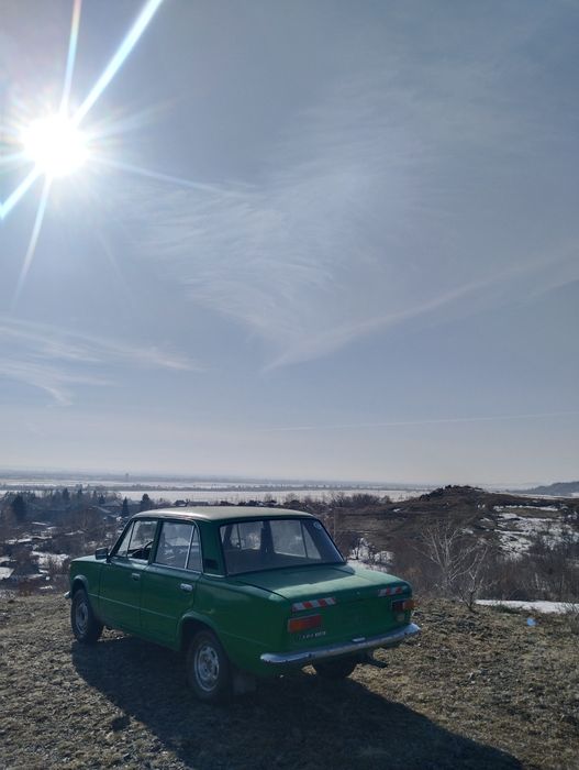 Продам ваз 21011