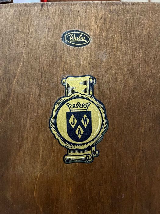 Античен стенен-Фризийски  часовник,дъб- 1950-1960г.с махало