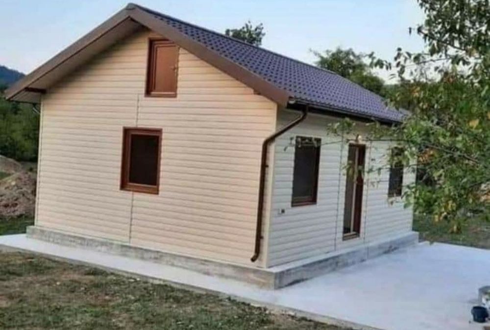 Vând case de vacanta din panouri  sandwich