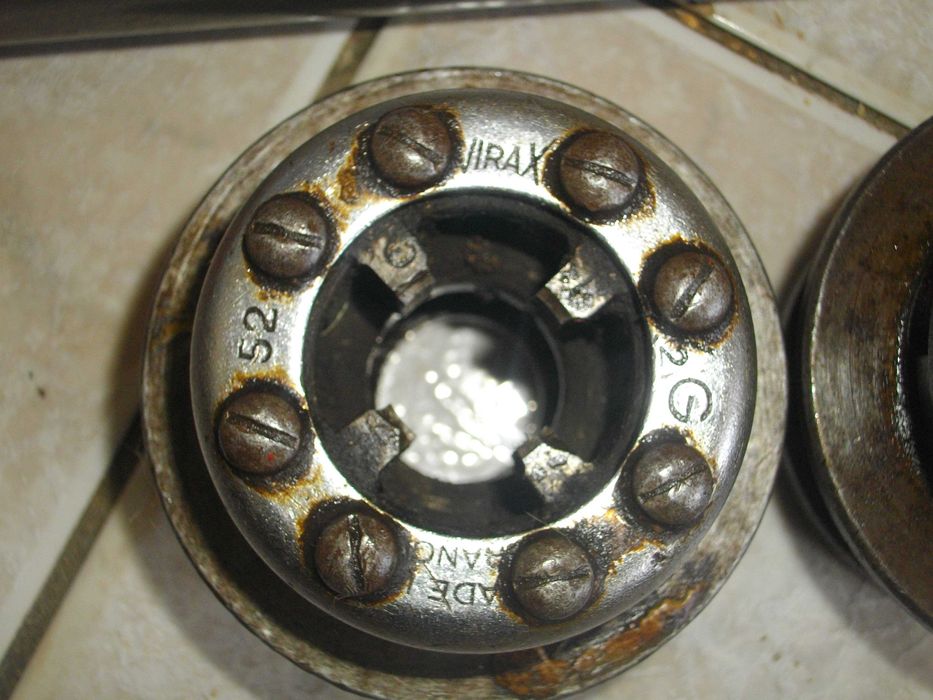 VIRAX521A Чешмеджийска Плашка/Винтонарезка Пафта Френска Профи 4 Глави