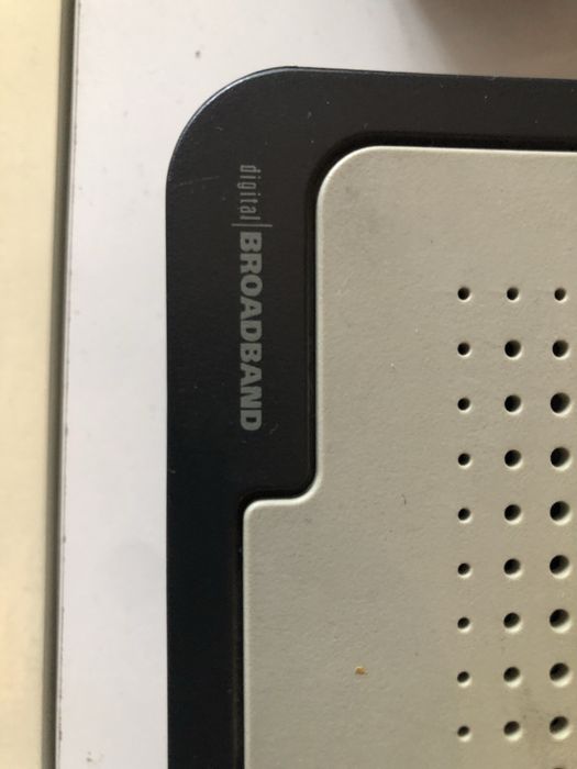 Modem dublu mod pentru cablu TV THOMSON MODEL: TCM-420