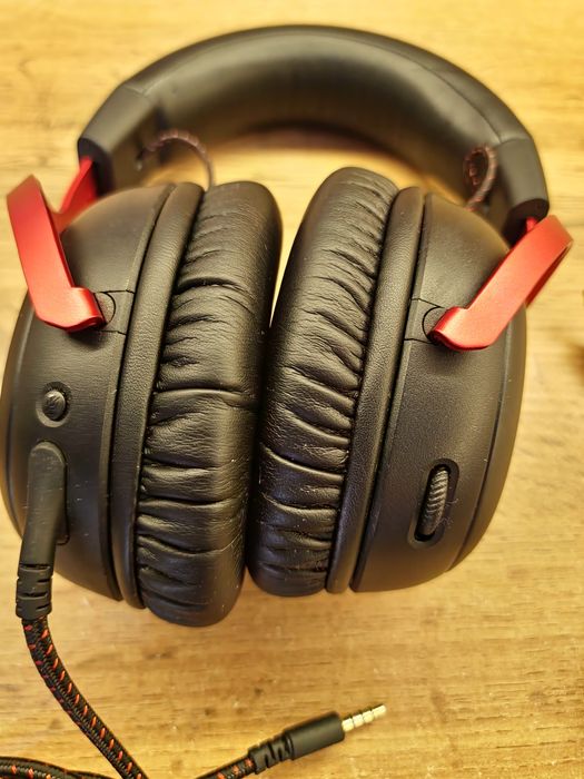 Наушники HyperX Cloud III черно-красный