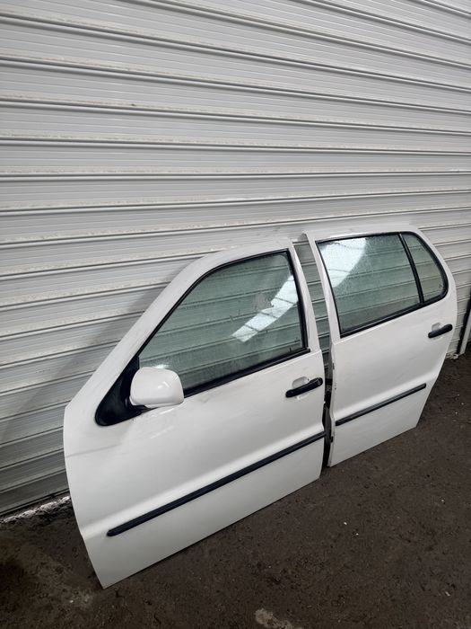 Vw Polo 6n0 Поло врати капак