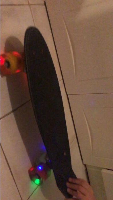 Vand Skateboard copii cu roti luminate