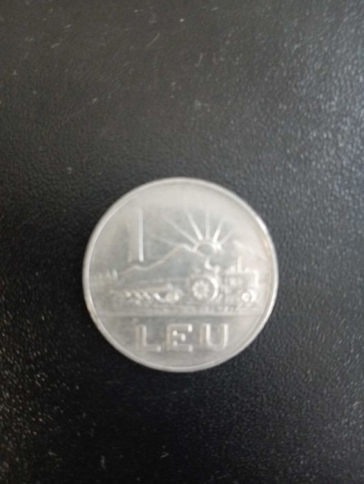 monede vechi de colecție .92 monede românești și străine