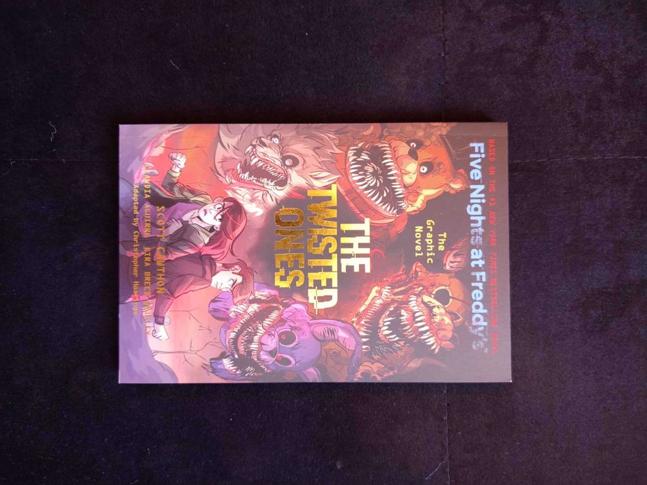 Five Nights at Freddy's Silver eyes/Twisted Ones/ Fourth Closest Book set Graphic Novel