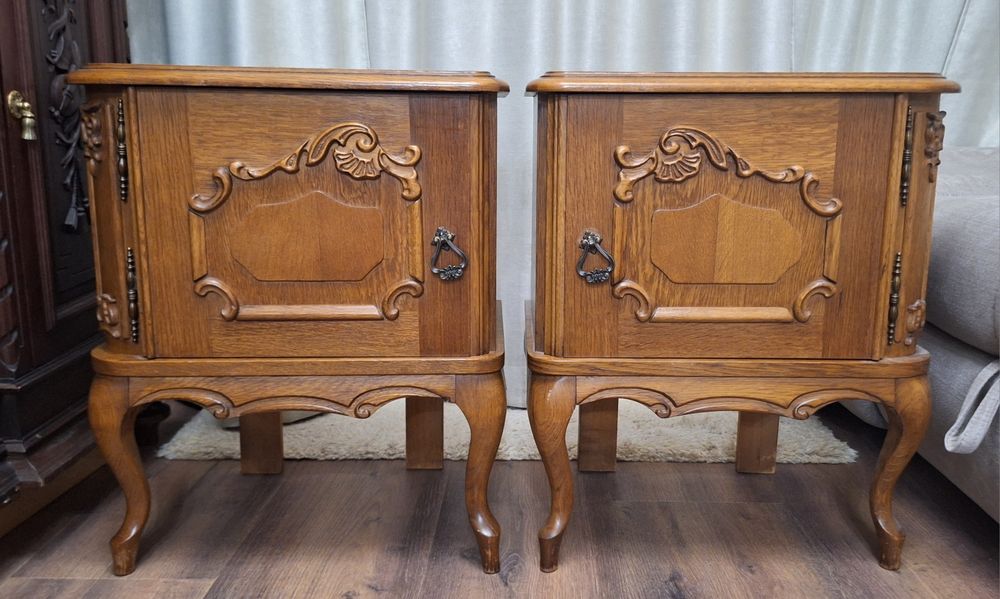 Старинни нощни шкафчета