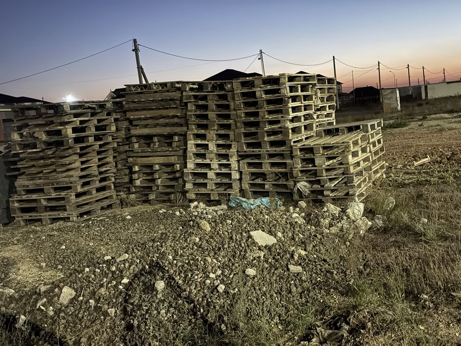 Поддоны и палеты  под киричи