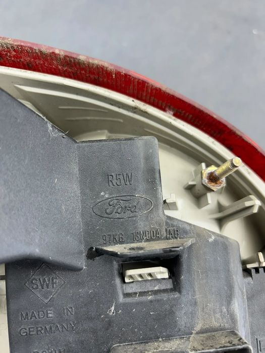Lampa / Tripla stop dreapta pe aripa 97KG13N004 Ford Ka 2000