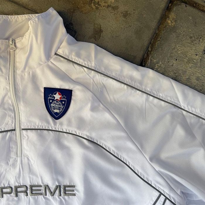 Комплет supreme нови