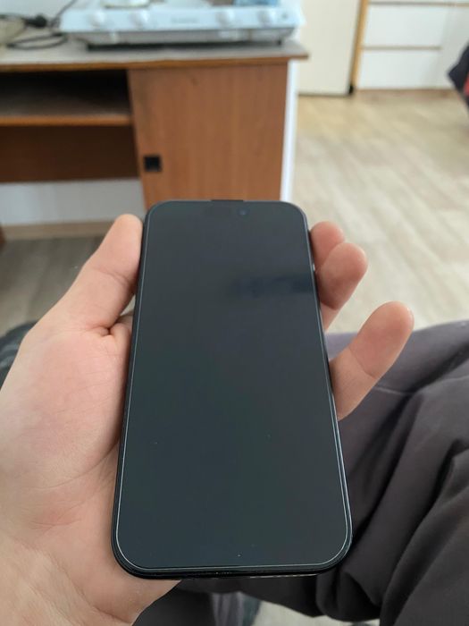 Продам iphone 15 EAC 128GB