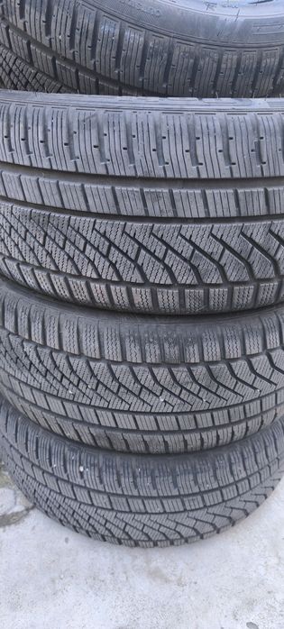 Зимни гуми 4 бр.Petlas 225/45/R17